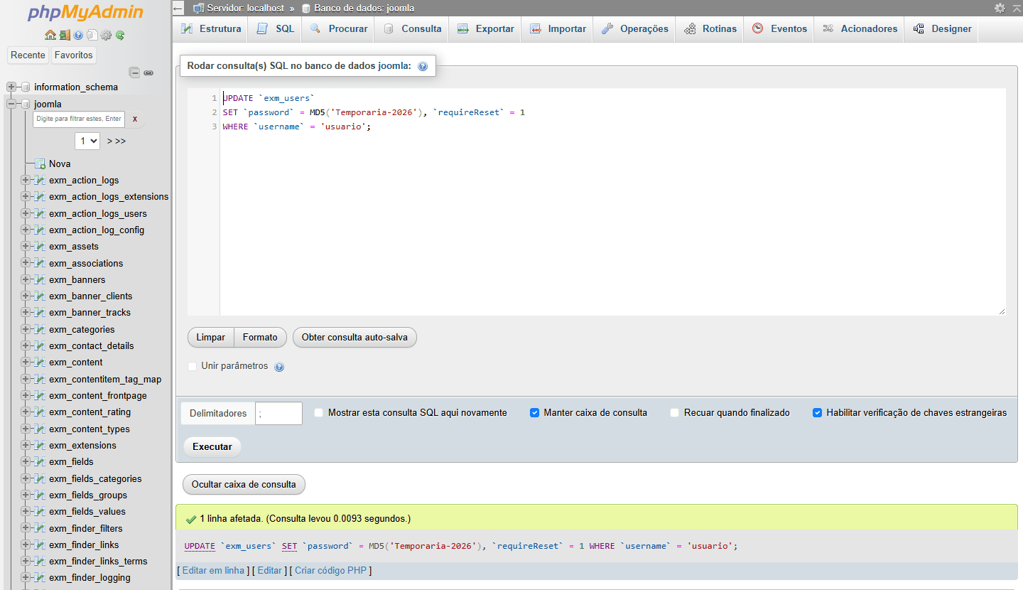 phpMyAdmin com o comando UPDATE na tabela exm_users e a mensagem 1 linha afetada